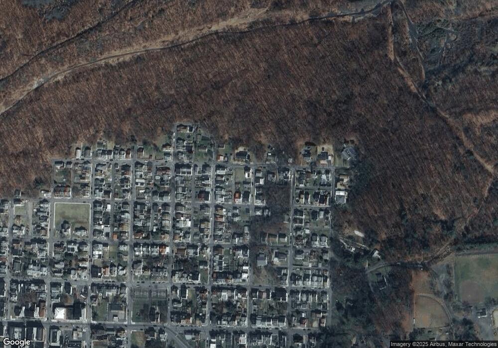 826 E Kase St, Shamokin, PA 17872 - photo 1