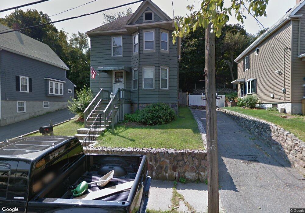 35 1/2 Endicott St, Saugus, MA 01906 - photo 1