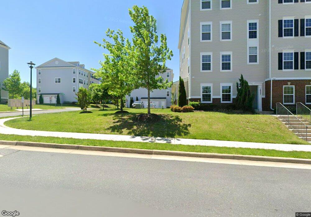 16876 Porters Inn Dr unit 51, Dumfries, VA 22026 - photo 1