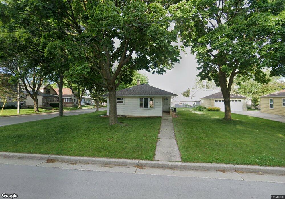 5038 N 126th St, Butler, WI 53007 - photo 1