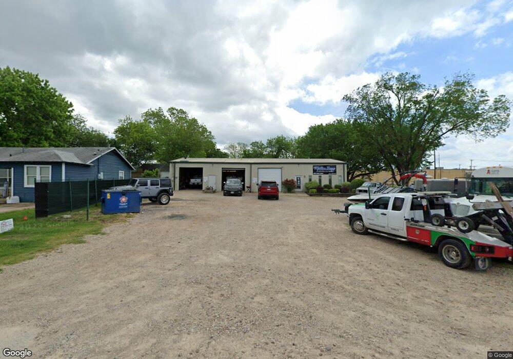 201 E Decatur St, Ennis, TX 75119 - photo 1