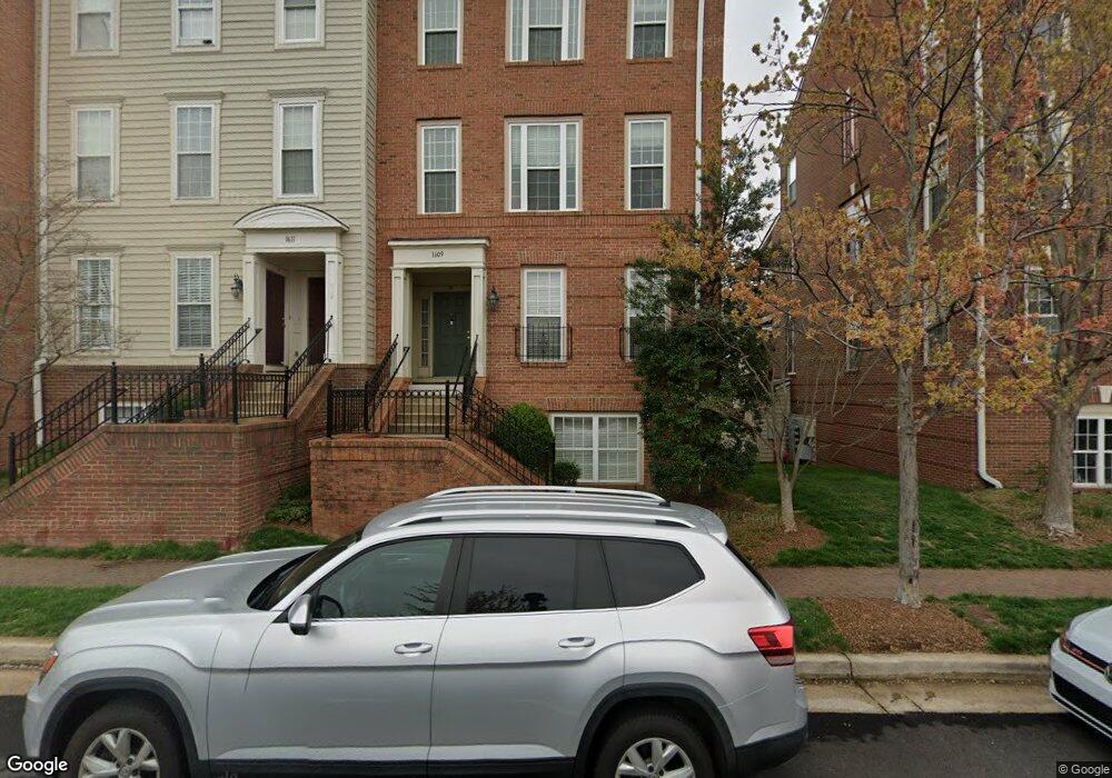 1609 Potomac Greens Dr unit 83, Alexandria, VA 22314 - photo 1