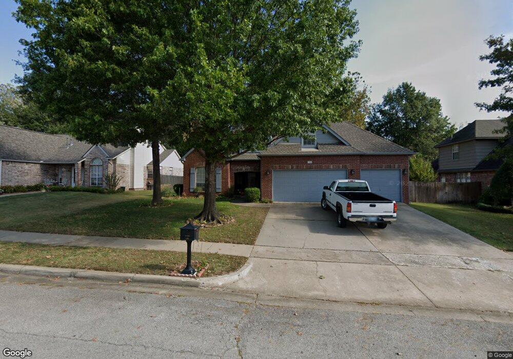 133 S Laurel Ave, Broken Arrow, OK 74012 - photo 1