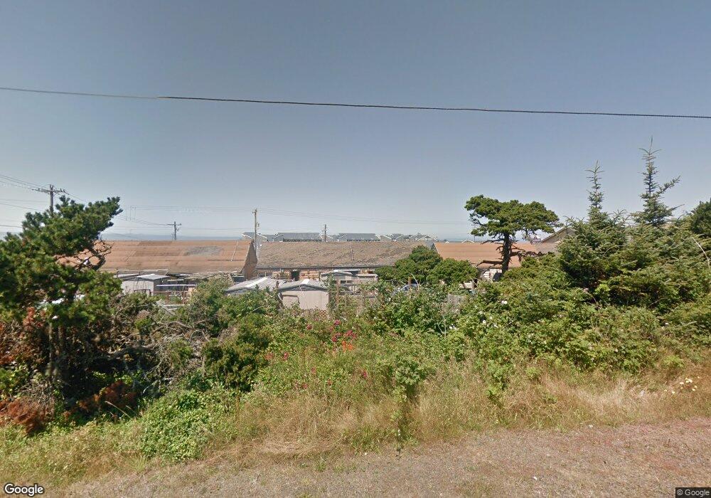 856 SW 7th St, Newport, OR 97365 - photo 1