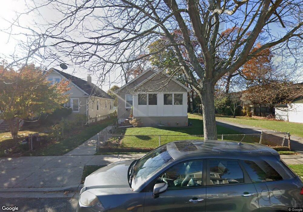19 Sagamore St, Freeport, NY 11520 - photo 1