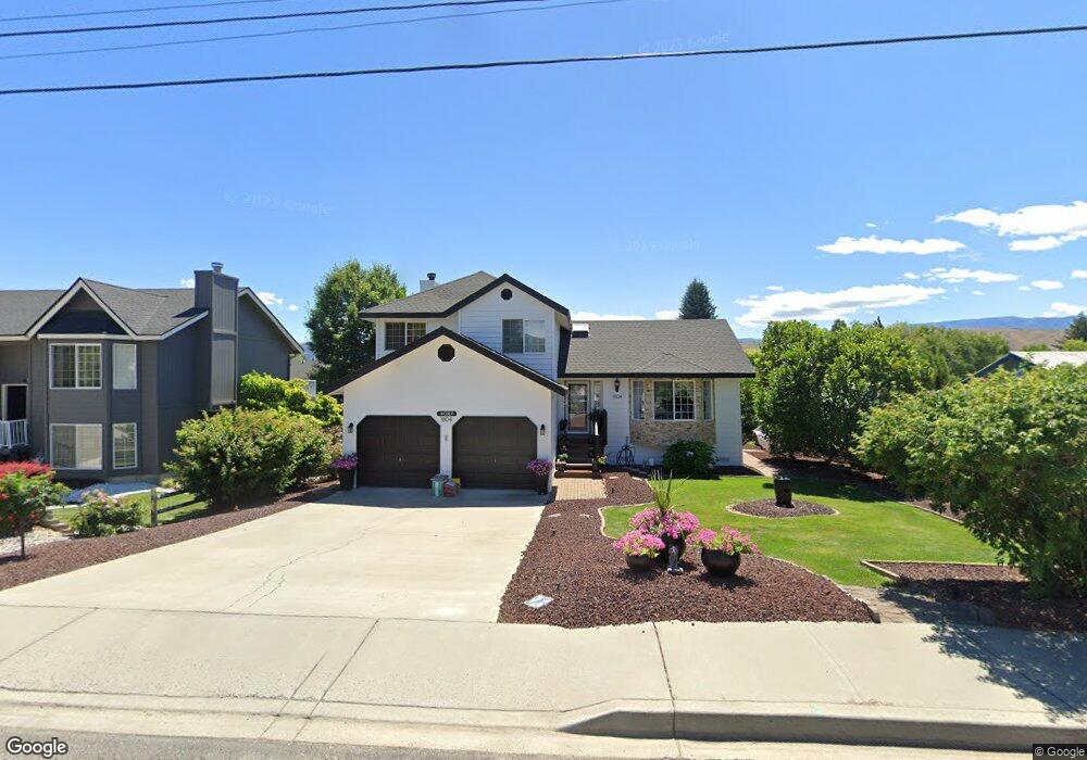 1804 3rd St NE, East Wenatchee, WA 98802 - photo 1