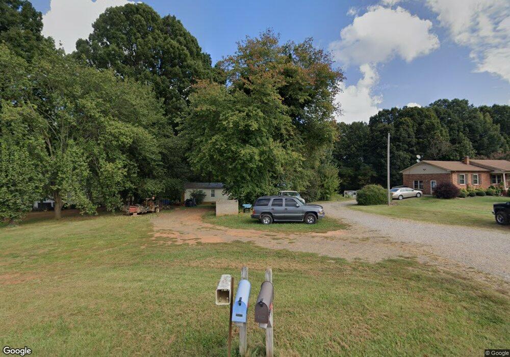 219 Brookview Rd, Statesville, NC 28625 - photo 1