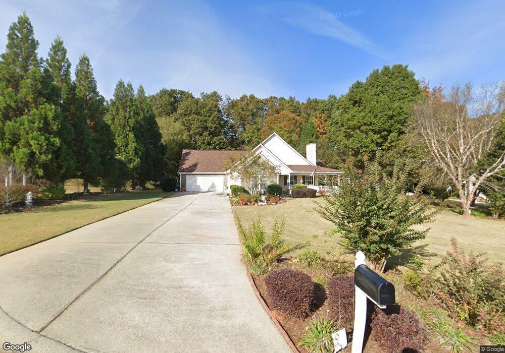 114 Margie Ct, Hoschton, GA 30548 - photo 1