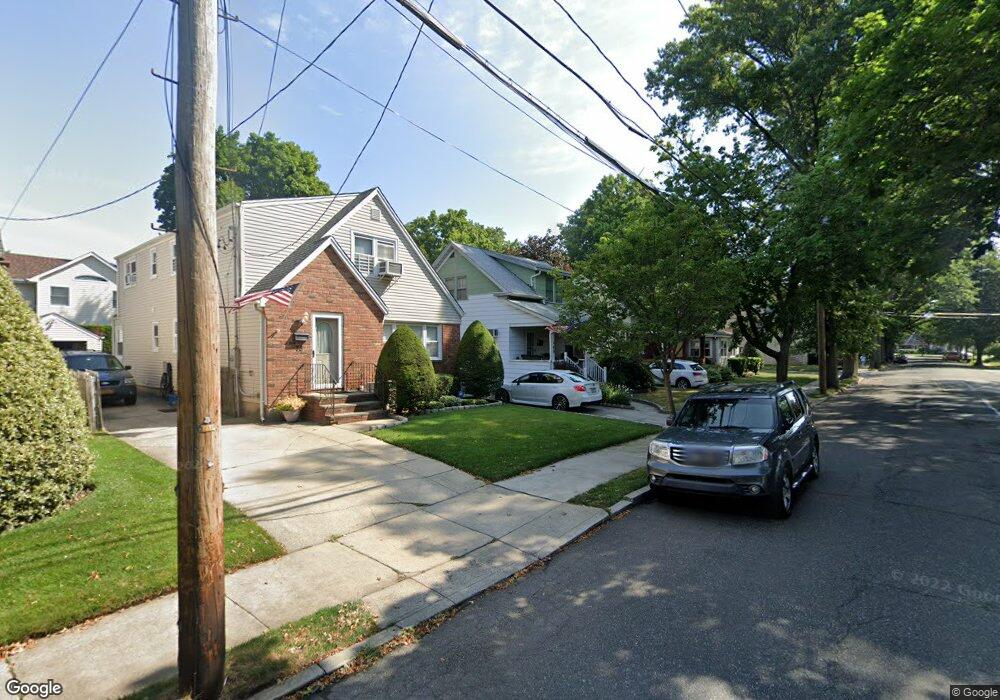 69 Crocus Ave, Floral Park, NY 11001 - photo 1