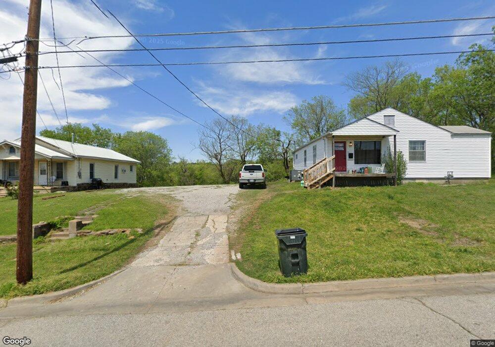 219 W Hobson Ave, Sapulpa, OK 74066 - photo 1