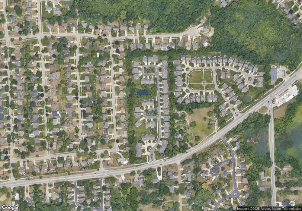 1205 Wind Chime Dr unit 35, Waterford, MI 48327 - photo 1