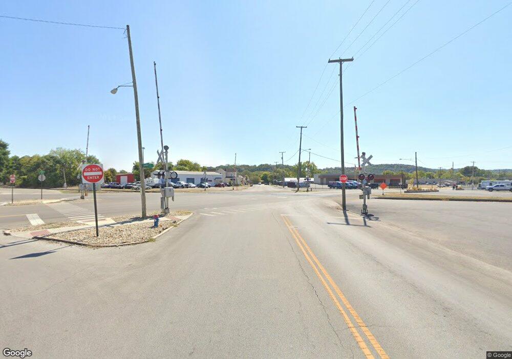 433 S Columbus St unit A, Lancaster, OH 43130 - photo 1