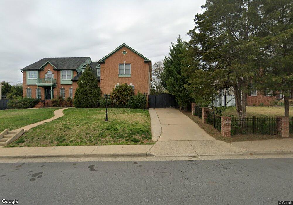 3446 Washington Dr, Falls Church, VA 22041 - photo 1