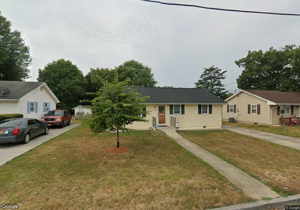 632 W 13th St, Front Royal, VA 22630 - photo 1