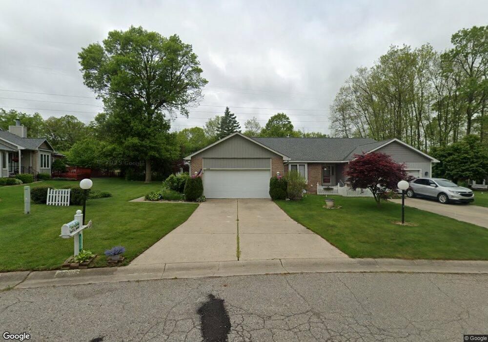 5500 Hickory Cir, Flushing, MI 48433 - photo 1