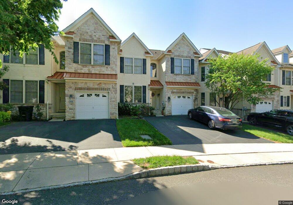 231 Barefield Ln, Conshohocken, PA 19428 - photo 1