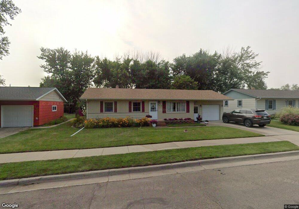 317 17th Ave NE, Jamestown, ND 58401 - photo 1