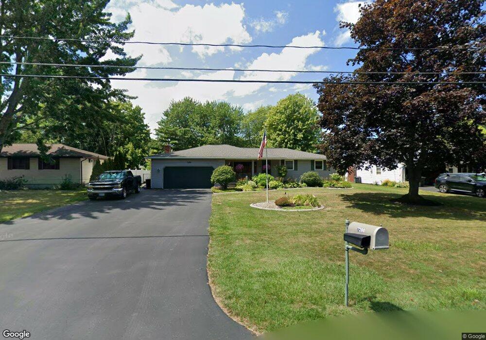 7288 Graydon Dr, North Tonawanda, NY 14120 - photo 1