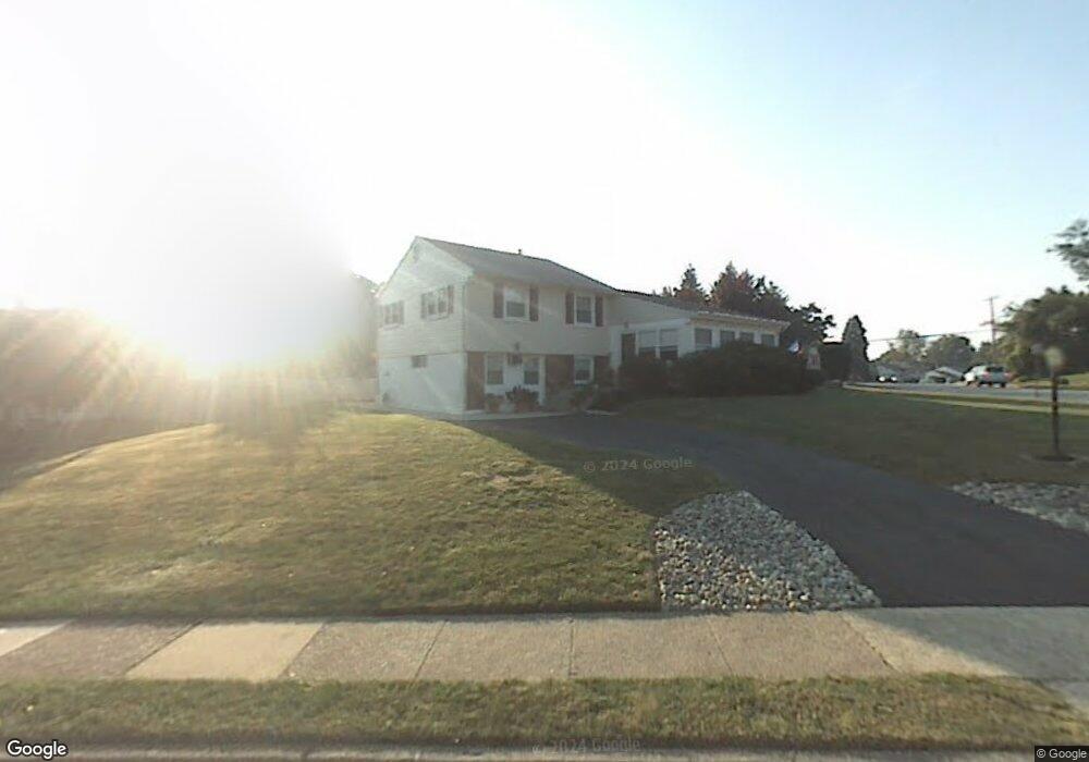391 Lawrence Rd, Broomall, PA 19008 - photo 1