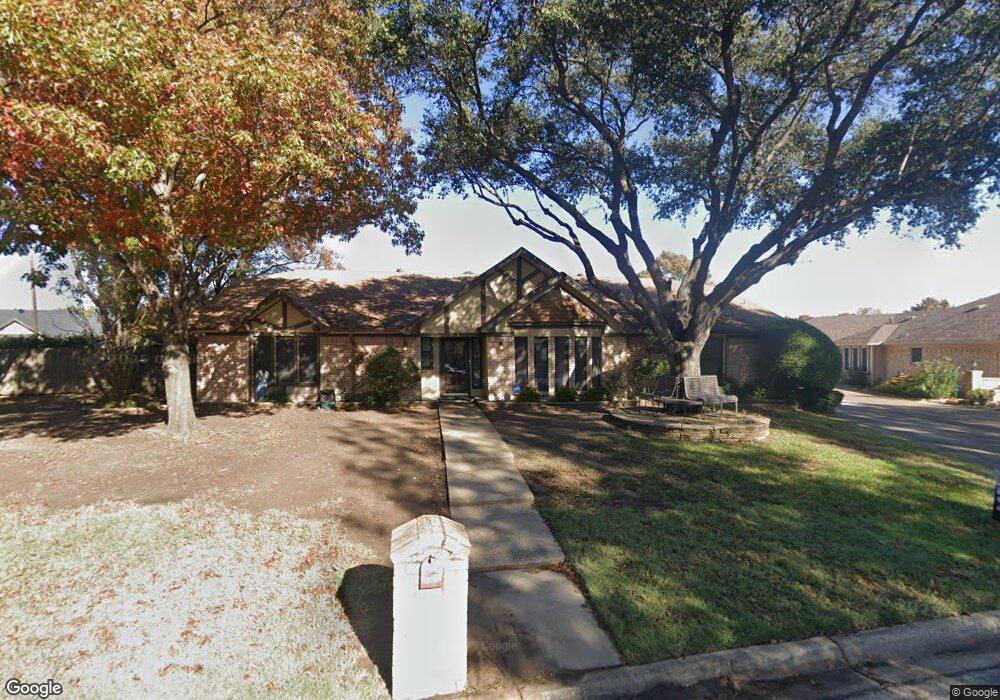 100 Baker Ct, Hurst, TX 76054 - photo 1