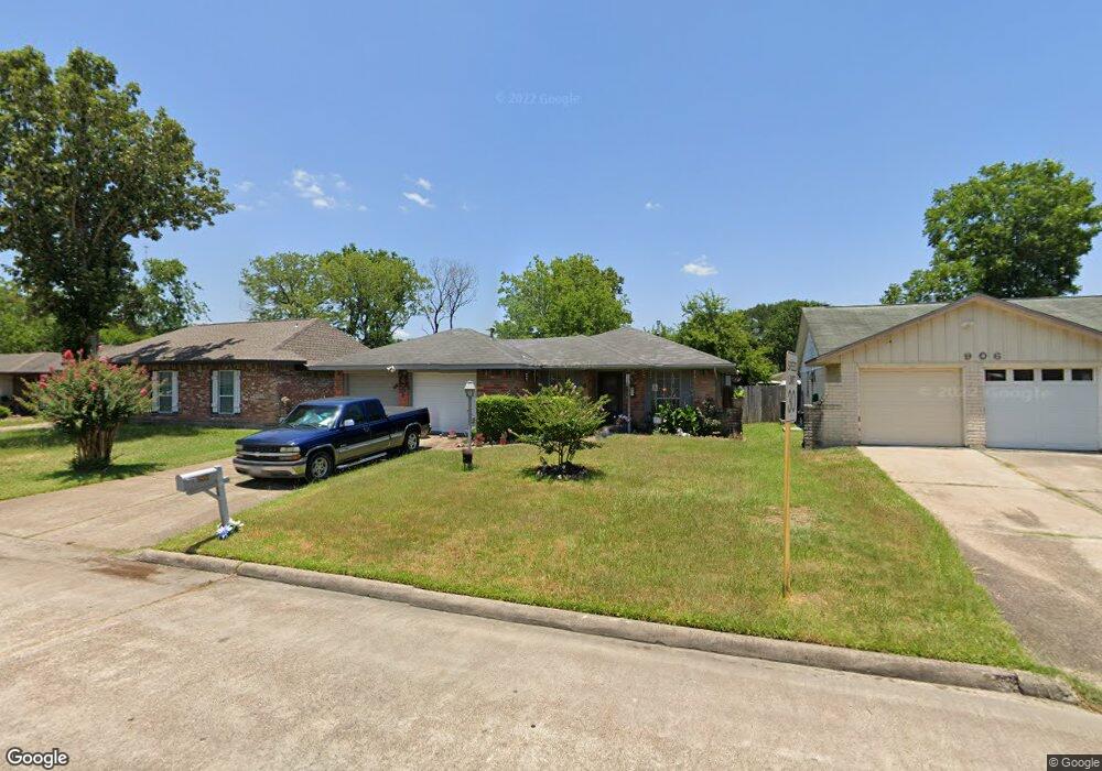 1910 Bunzel St, Houston, TX 77088 - photo 1