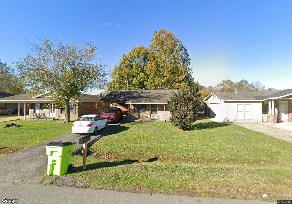 1910 S Vine St, Stuttgart, AR 72160 - photo 1