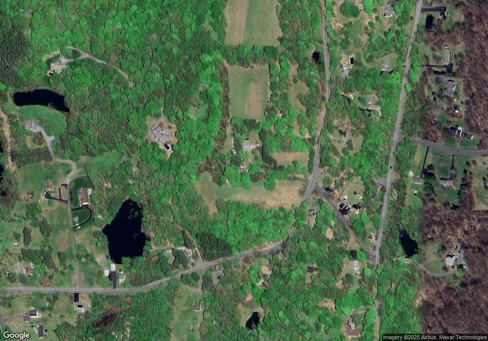 37 Dutchess Hill Rd, Poughkeepsie, NY 12601 - photo 1