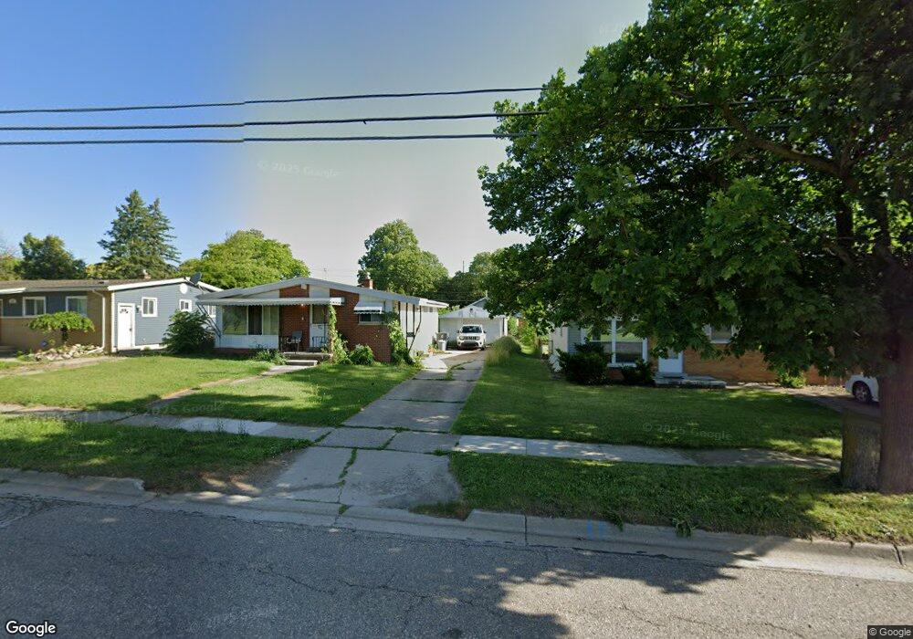 1047 E Hemphill Rd, Flint, MI 48507 - photo 1