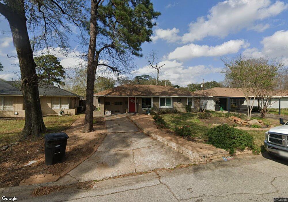 1214 W 30th St, Houston, TX 77018 - photo 1