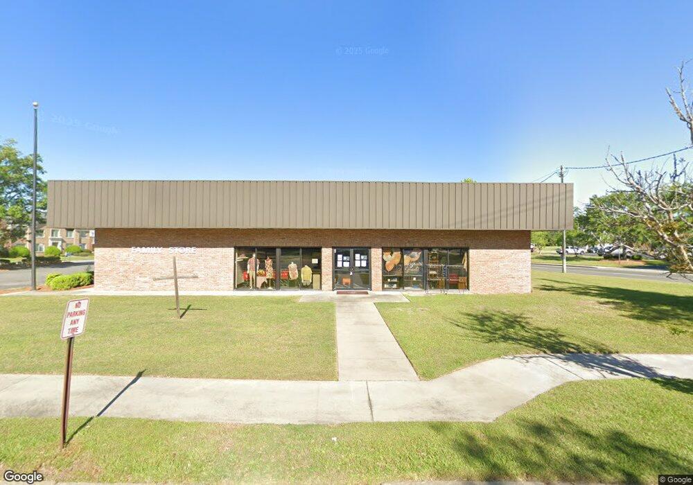 110 Gaskin Ave S, Douglas, GA 31533 - photo 1