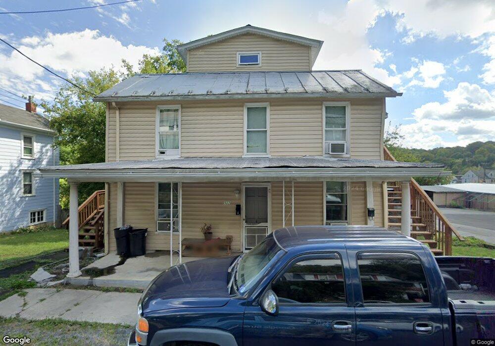 414 Wilkes St, Berkeley Springs, WV 25411 - photo 1