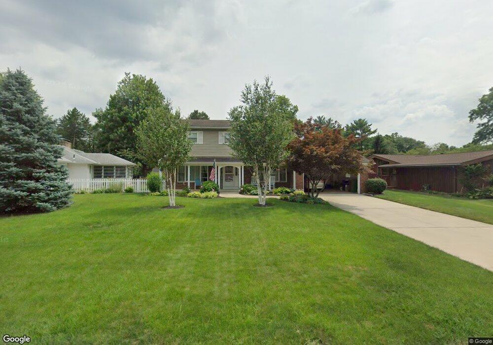 799 Greenridge Rd, Columbus, OH 43235 - photo 1