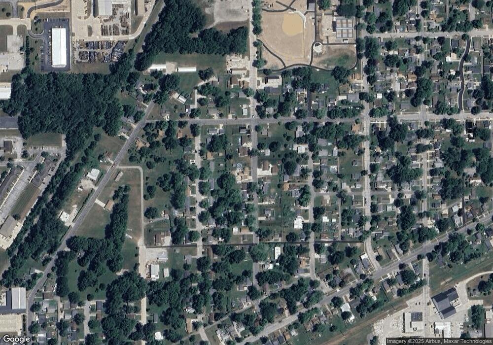 815 Hazel St, Auburn, IN 46706 - photo 1