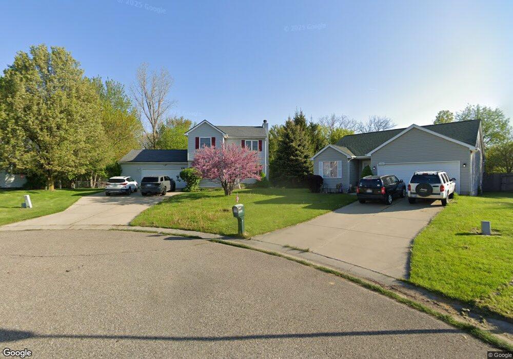 5330 Tall Oaks Dr unit 4, Flint, MI 48507 - photo 1