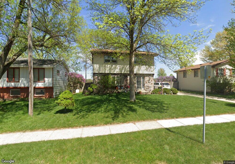 2414 E Aurora Ave, Des Moines, IA 50317 - photo 1