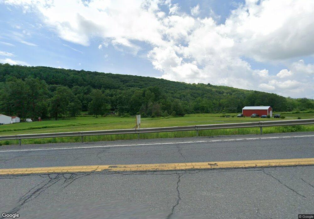 1558 W Penn Pike unit L, New Ringgold, PA 17960 - photo 1