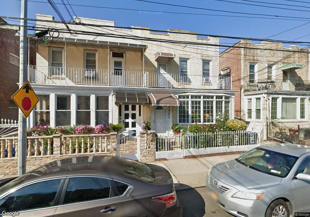 9522 80th St, Ozone Park, NY 11416 - photo 1