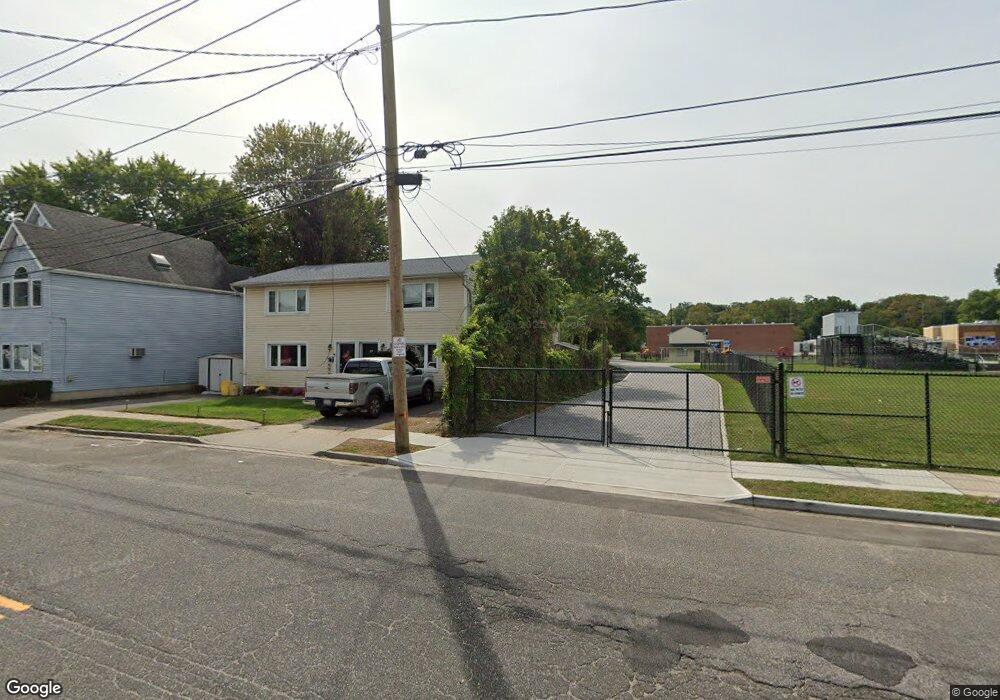 128 W Main St, Oyster Bay, NY 11771 - photo 1