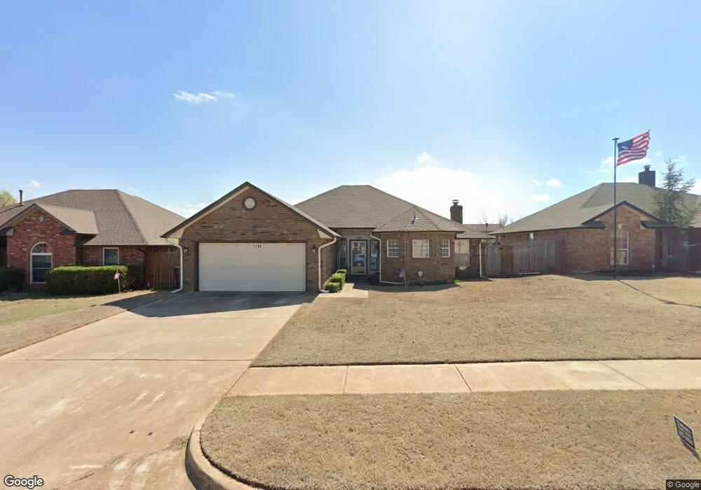 1204 NE 26th St, Moore, OK 73160 - photo 1