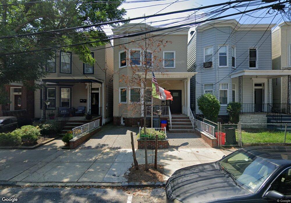 207 Dodd St, Weehawken, NJ 07086 - photo 1