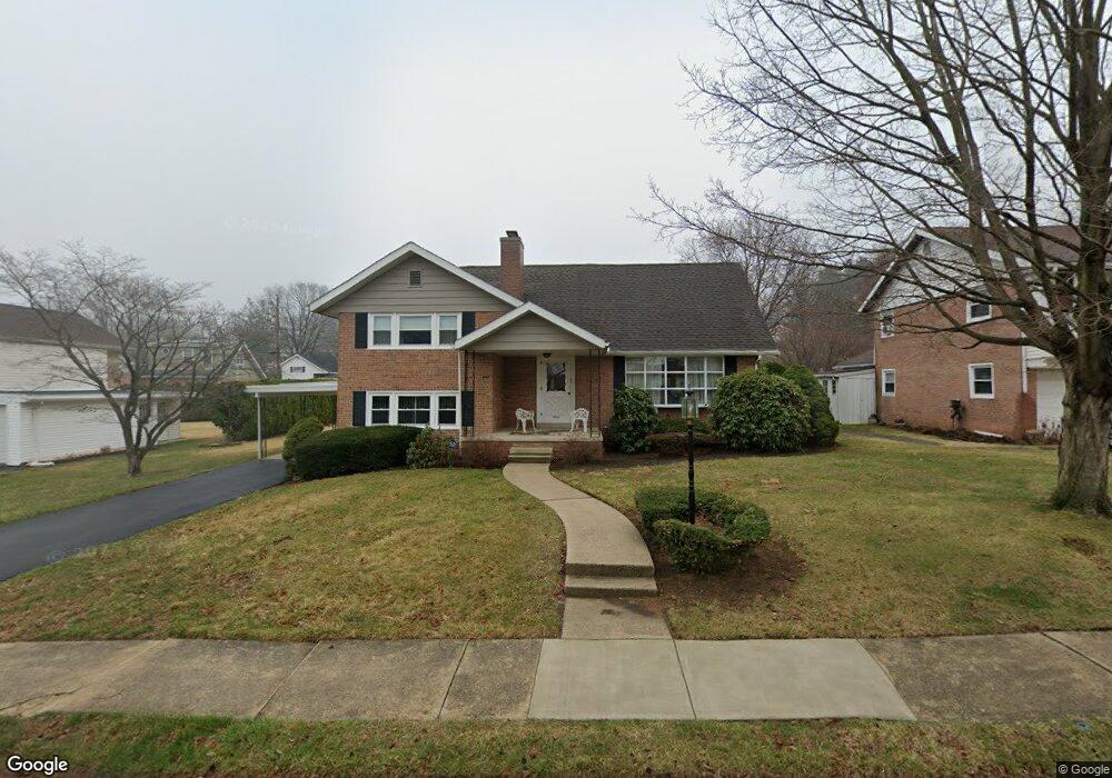 2410 Garden Ln, Reading, PA 19609 - photo 1