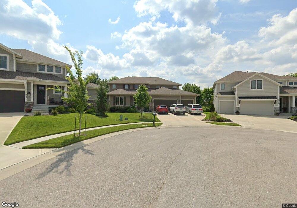 9837 Brockway St, Lenexa, KS 66220 - photo 1