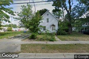 1009 Hickory St, Lansing, MI 48912