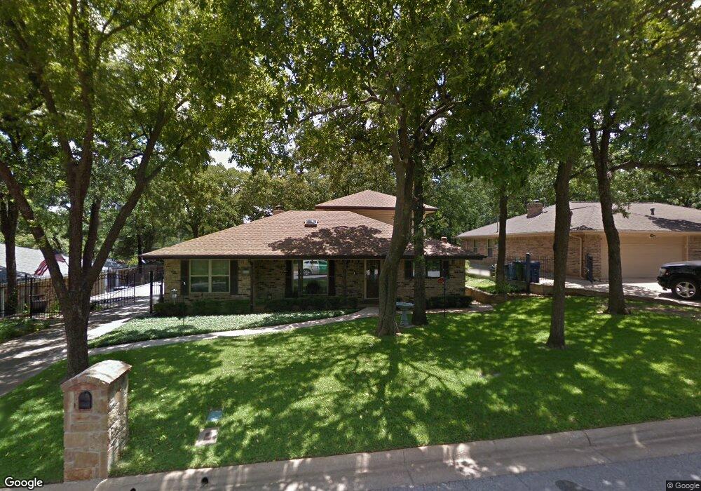 3008 Steve Dr, Hurst, TX 76054 - photo 1