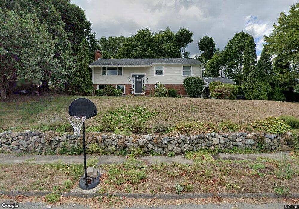 5 High Rock Cir, Waltham, MA 02451 - photo 1