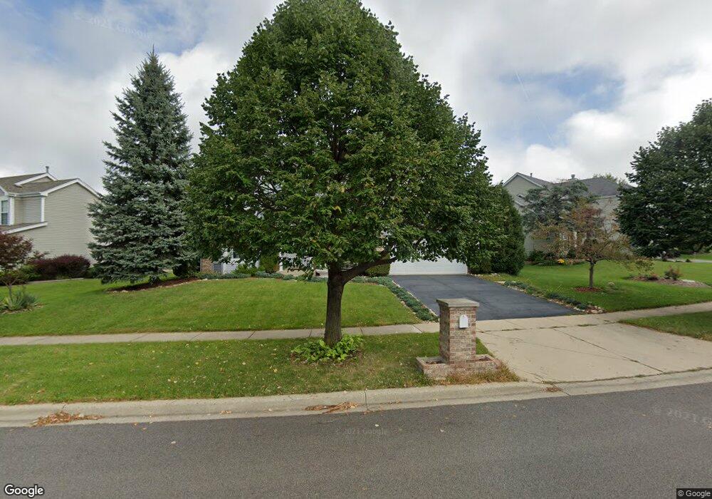 935 Cortney Dr, Carpentersville, IL 60110 - photo 1