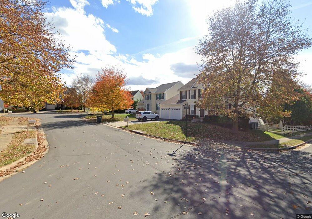 35863 Camotop Ct, Round Hill, VA 20141 - photo 1