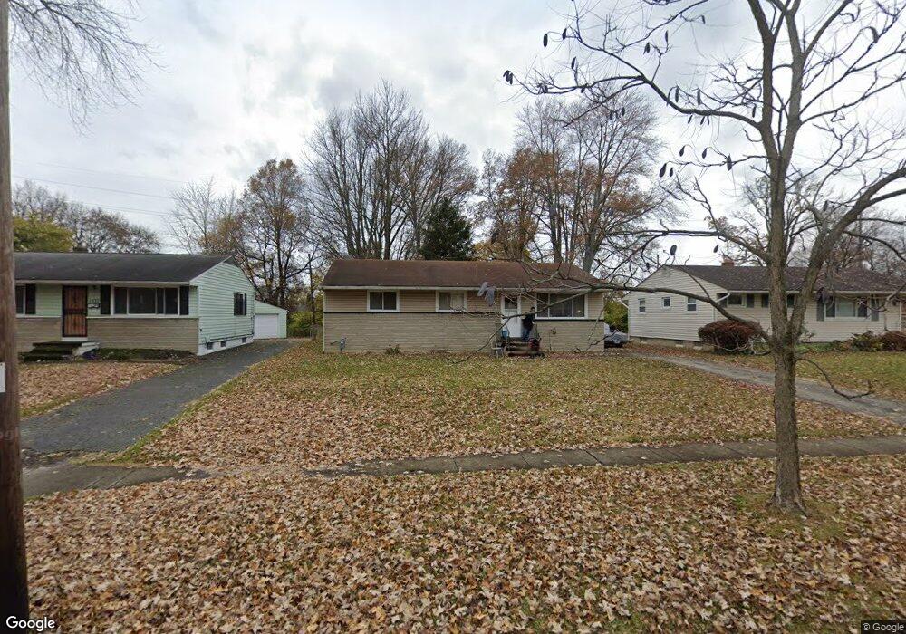 1529 Vilardo Ln, Columbus, OH 43227 - photo 1