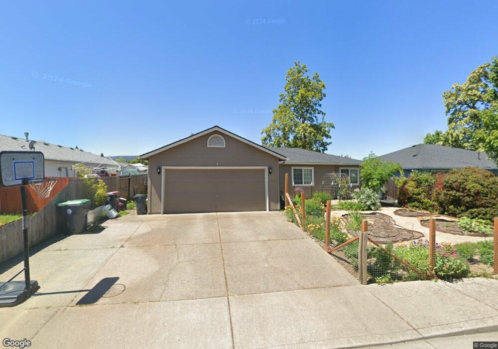 1137 Looking Glass Way, Central Point, OR 97502 - photo 1