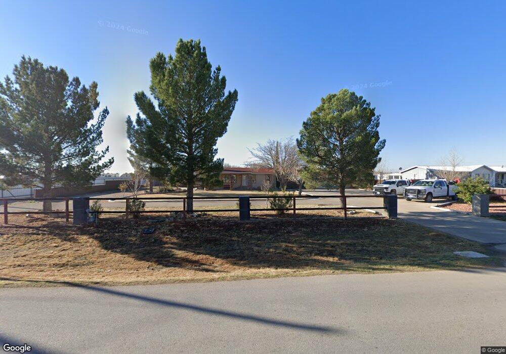 801 Hidalgo Rd, Carlsbad, NM 88220 - photo 1